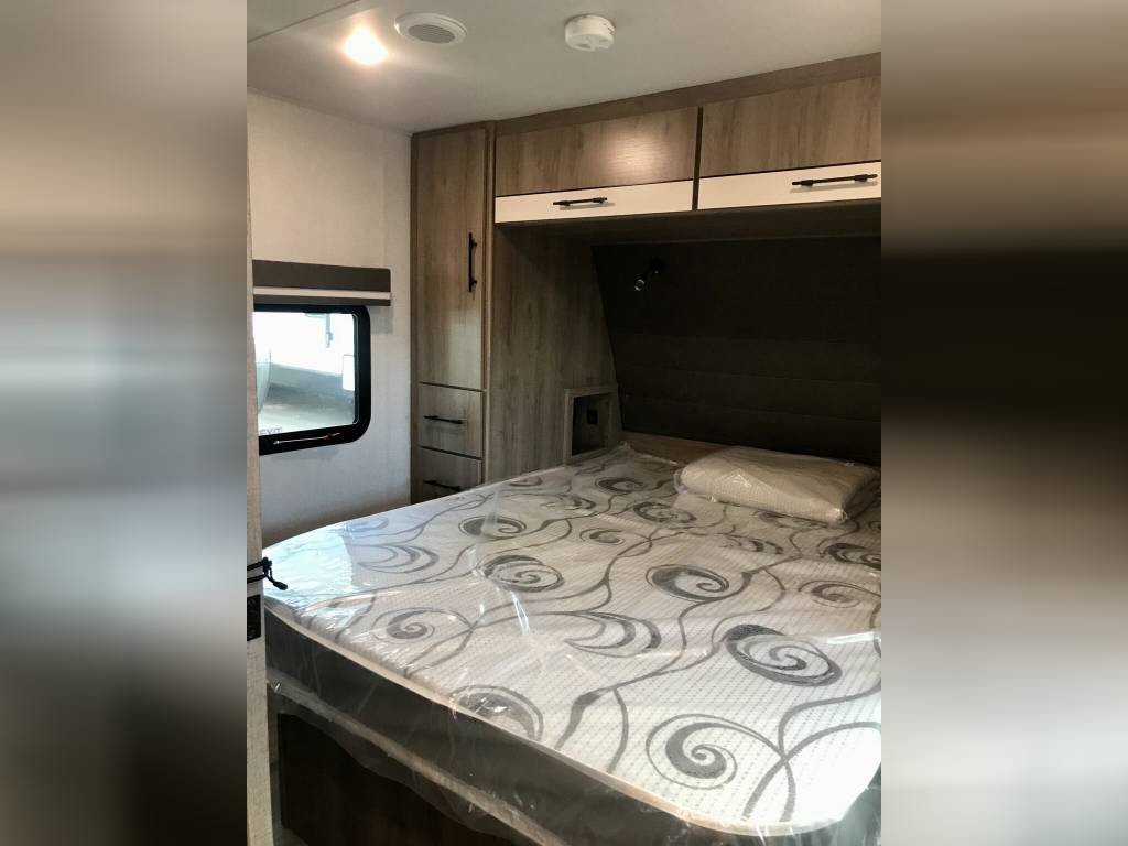 New 2023 Grand Design Travel Trailer RV - Image 29