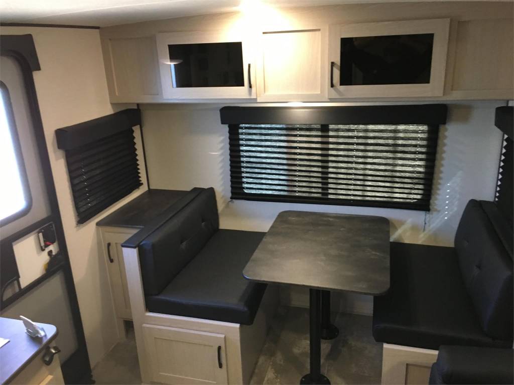 New 2023 Coachmen Travel Trailer RV - Image 27