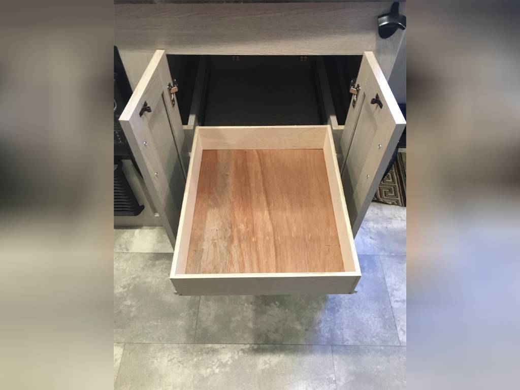New 2023 Coachmen Travel Trailer RV - Image 16
