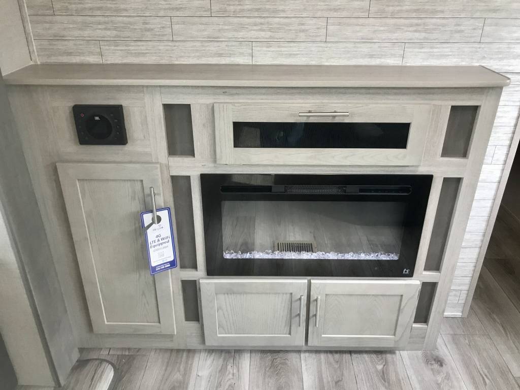 2023 Coachmen Catalina Legacy Edition - Image 41