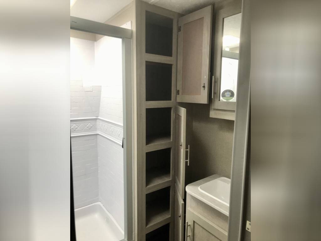 2023 Coachmen Catalina Legacy Edition - Image 51