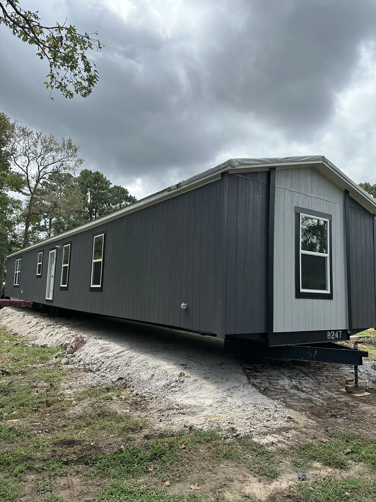 '-Delivery and set up -Appliances -Skirting -AC and AC installed